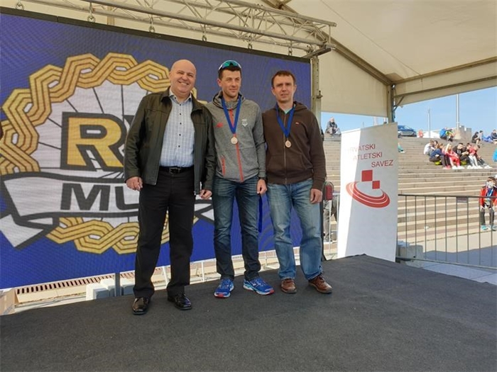 Slika /PU_BP/KŠimić.2019/Zg.polumaraton.17.3.2019.jpg
