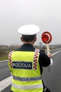 Slika PU_BP/policajac_autocesta_uspravna.jpg